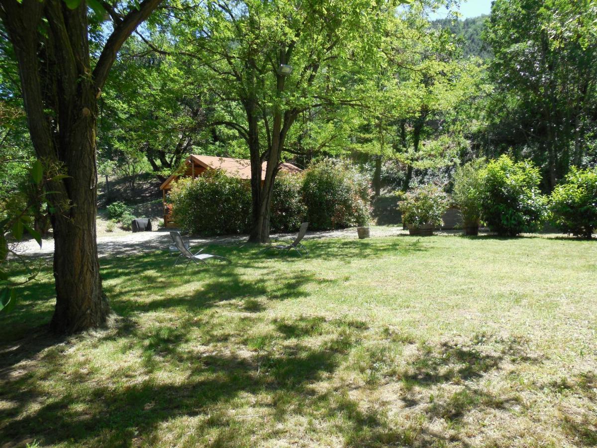 Le Chalet Bois De Celio Coux Екстер'єр фото
